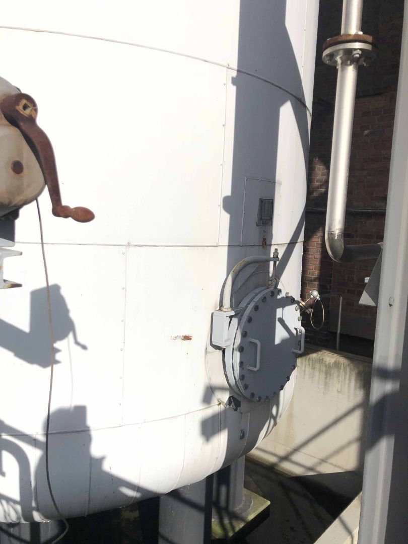 Druckbehälter aus Edelstahl (V4A), isoliert (2)