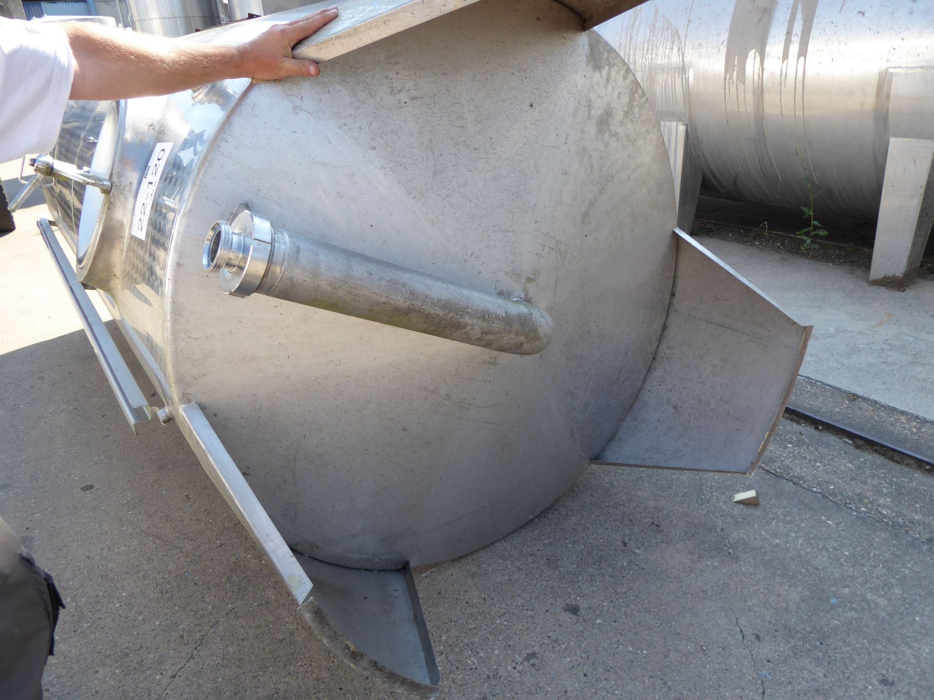 Lagerbehälter aus Edelstahl (V2A), stehend (2)