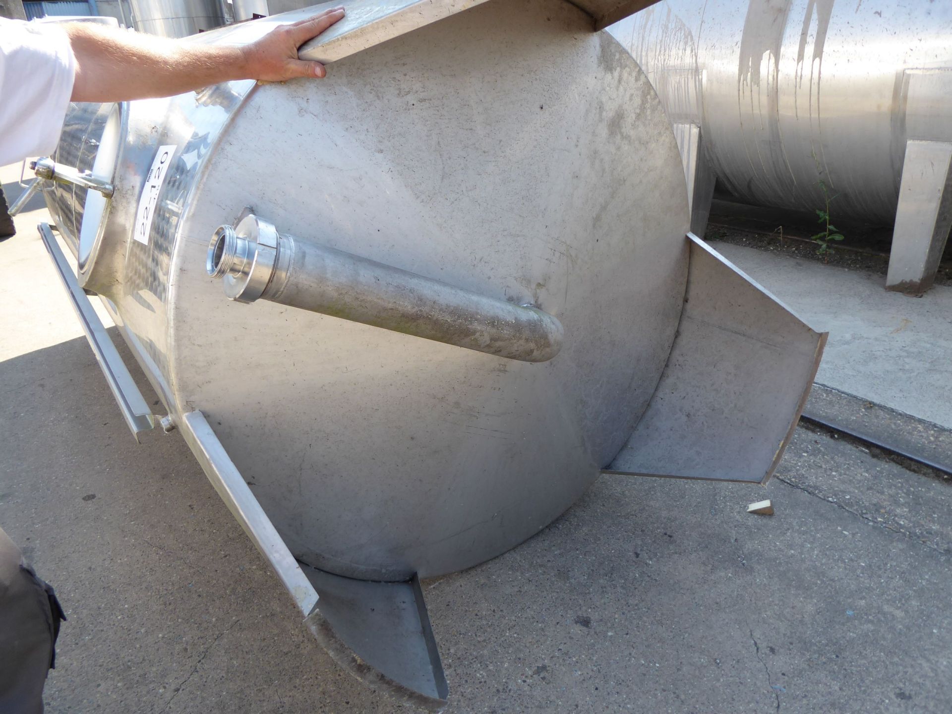 Lagerbehälter aus Edelstahl (V2A), stehend (2)