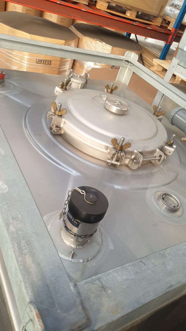 Stapelbare Edelstahl-Transportbehälter aus V2A (4)