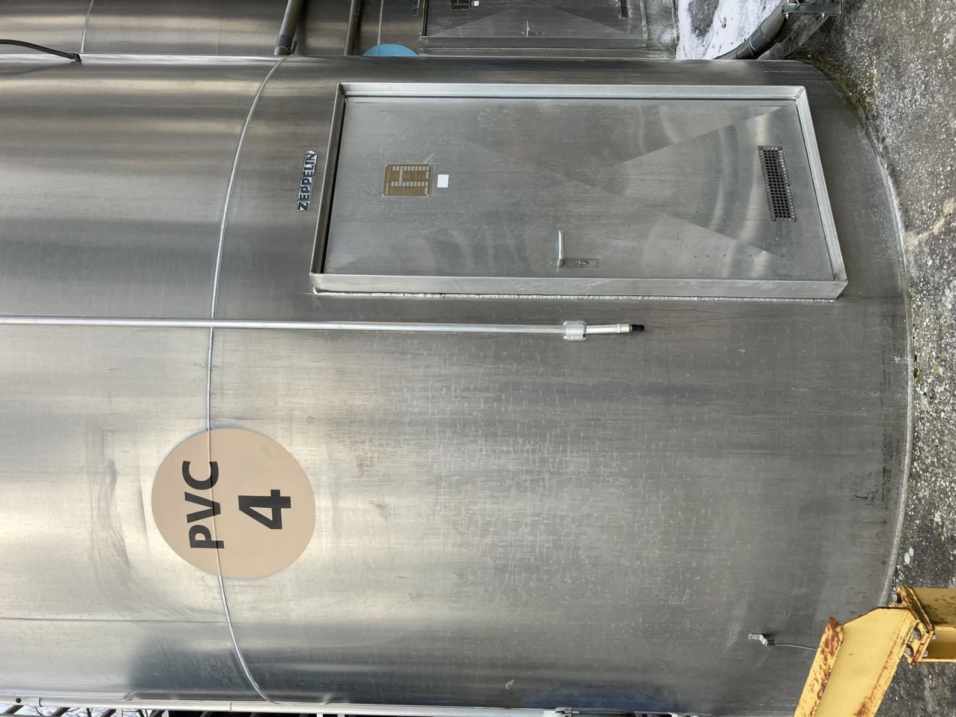Aluminiumsilo, auf Fußring (2)