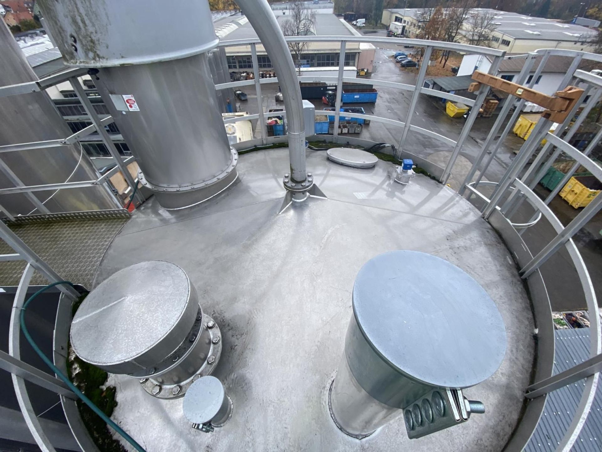 Aluminiumsilo, auf Fußring (5)