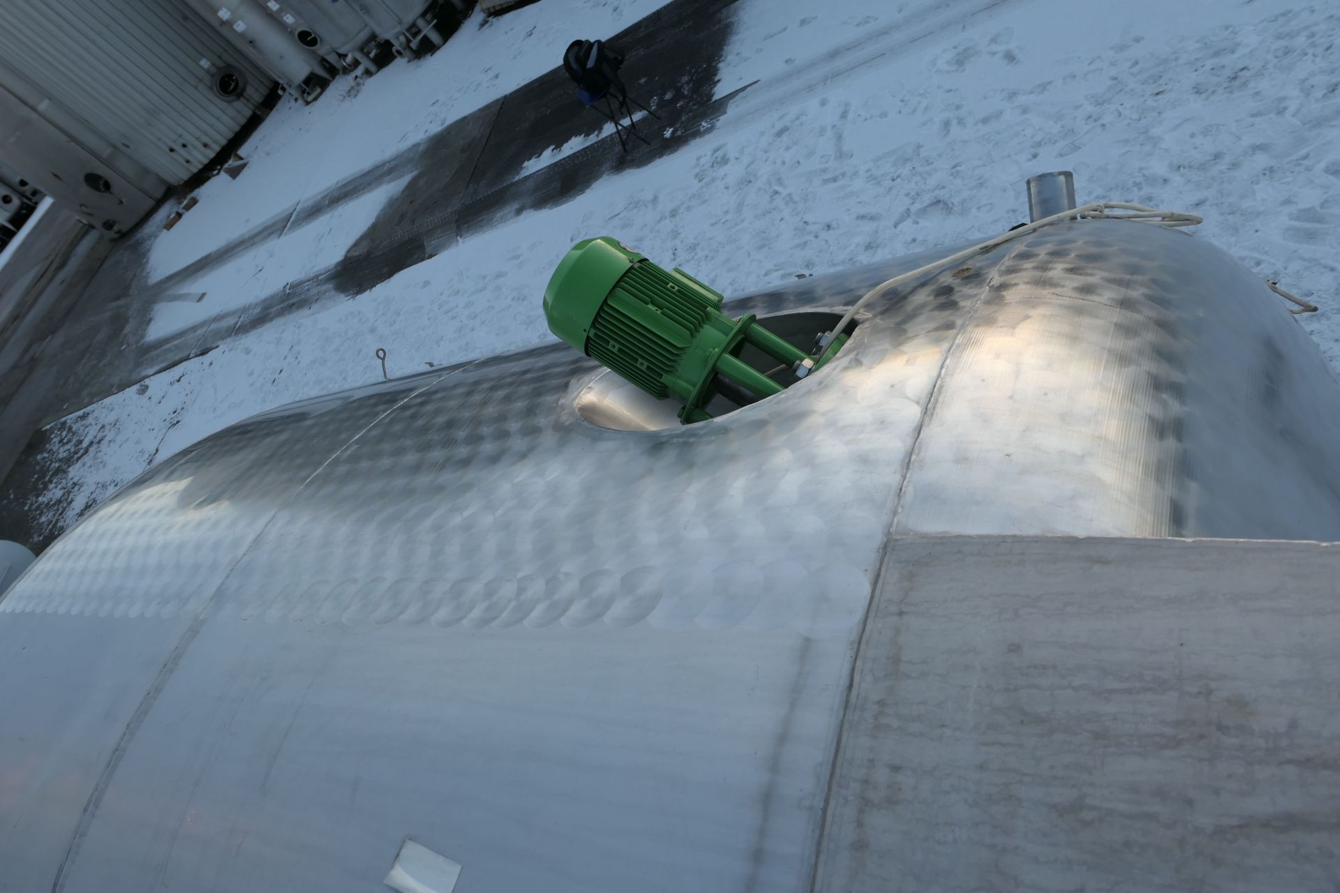 Edelstahl-Rührwerkbehälter, stehend (4)