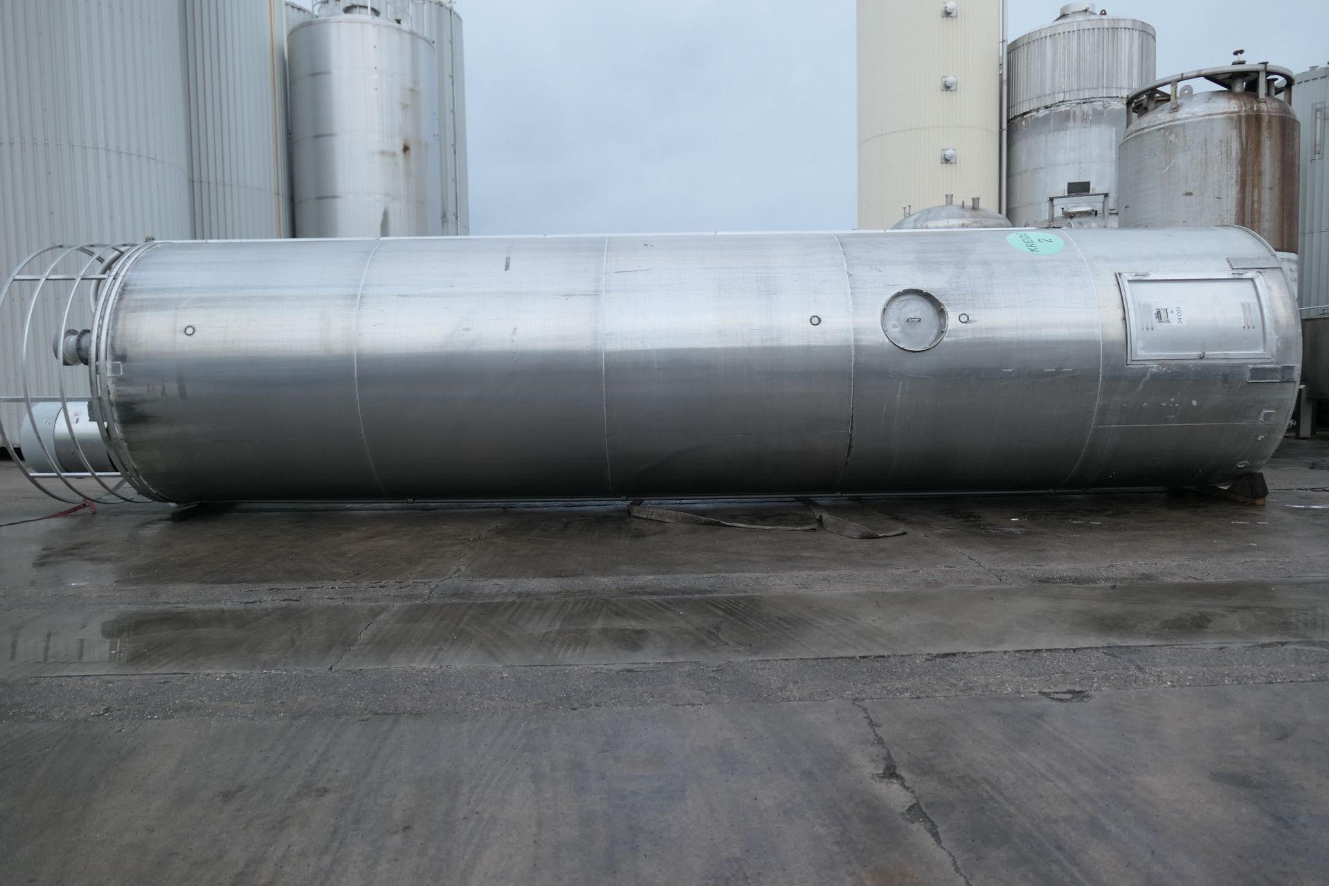 Aluminium-Lagersilo mit langer Standzarge (1)
