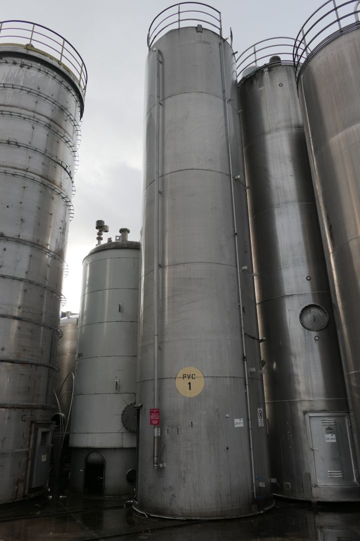 Aluminium-Lagersilo mit langer Standzarge (1)
