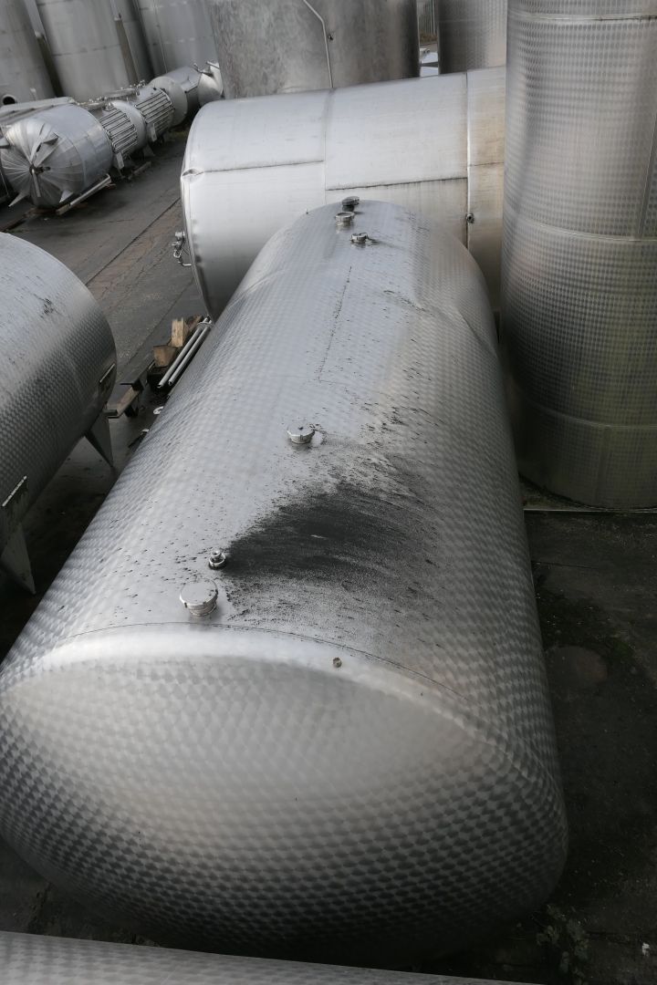 Lagerbehälter aus Edelstahl (V2A), liegend (2)