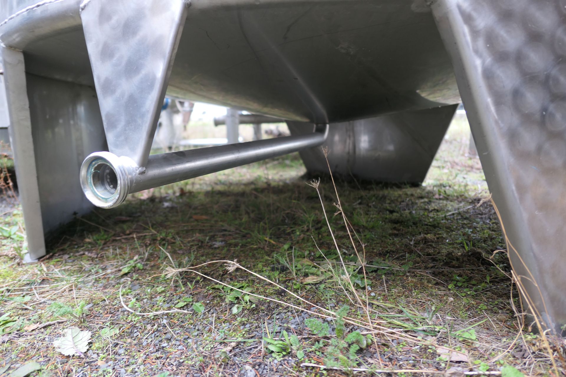 Lagerbehälter aus Edelstahl (V2A), stehend (2)