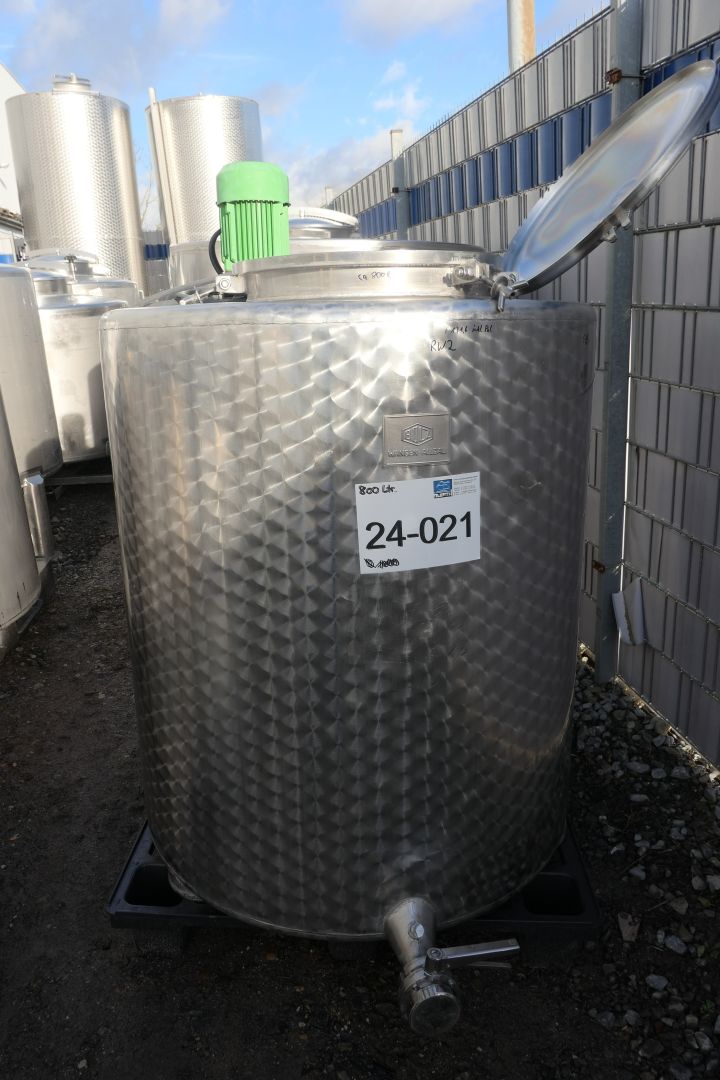 R&uuml;hrwerkbeh&auml;lter aus Edelstahl (V2A), auf Palette (1)