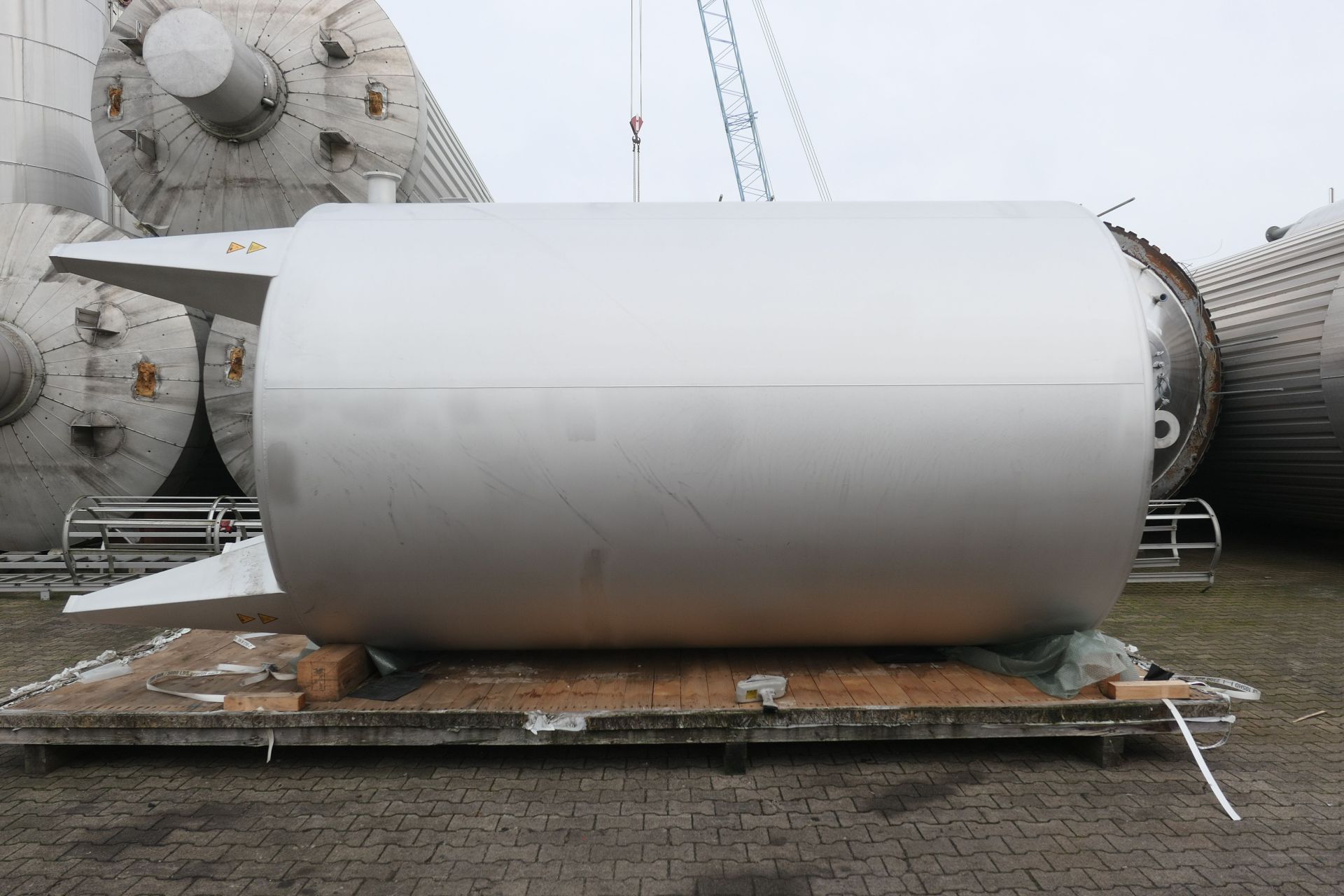 Lagerbehälter aus Edelstahl (V2A), stehend (2)