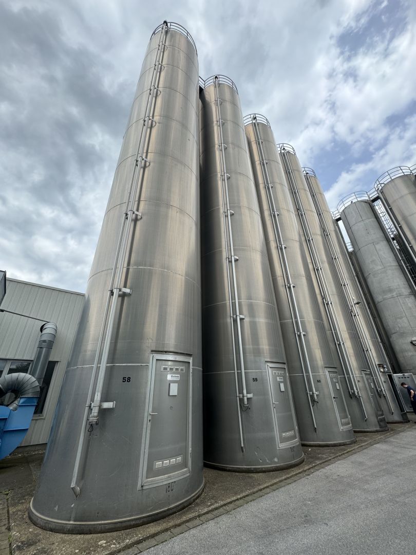 Aluminiumsilo mit langer Standzarge (2)
