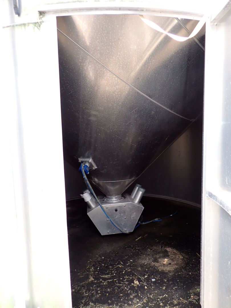 Aluminiumsilo mit langer Standzarge (5)