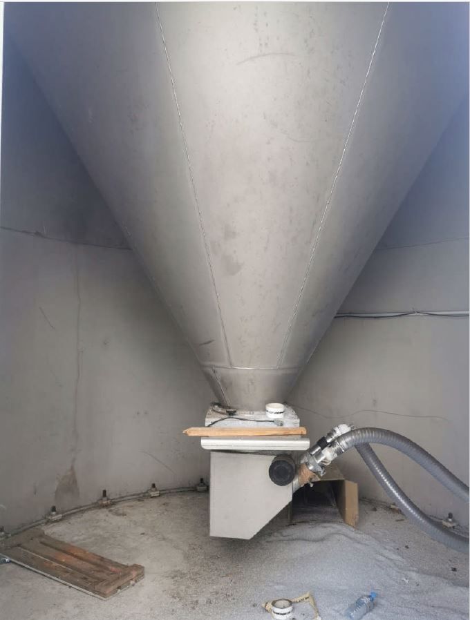 Edelstahl-Lagersilo mit langer Standzarge (5)