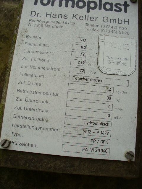 GFK - Tank, stehend auf Fußring (3)