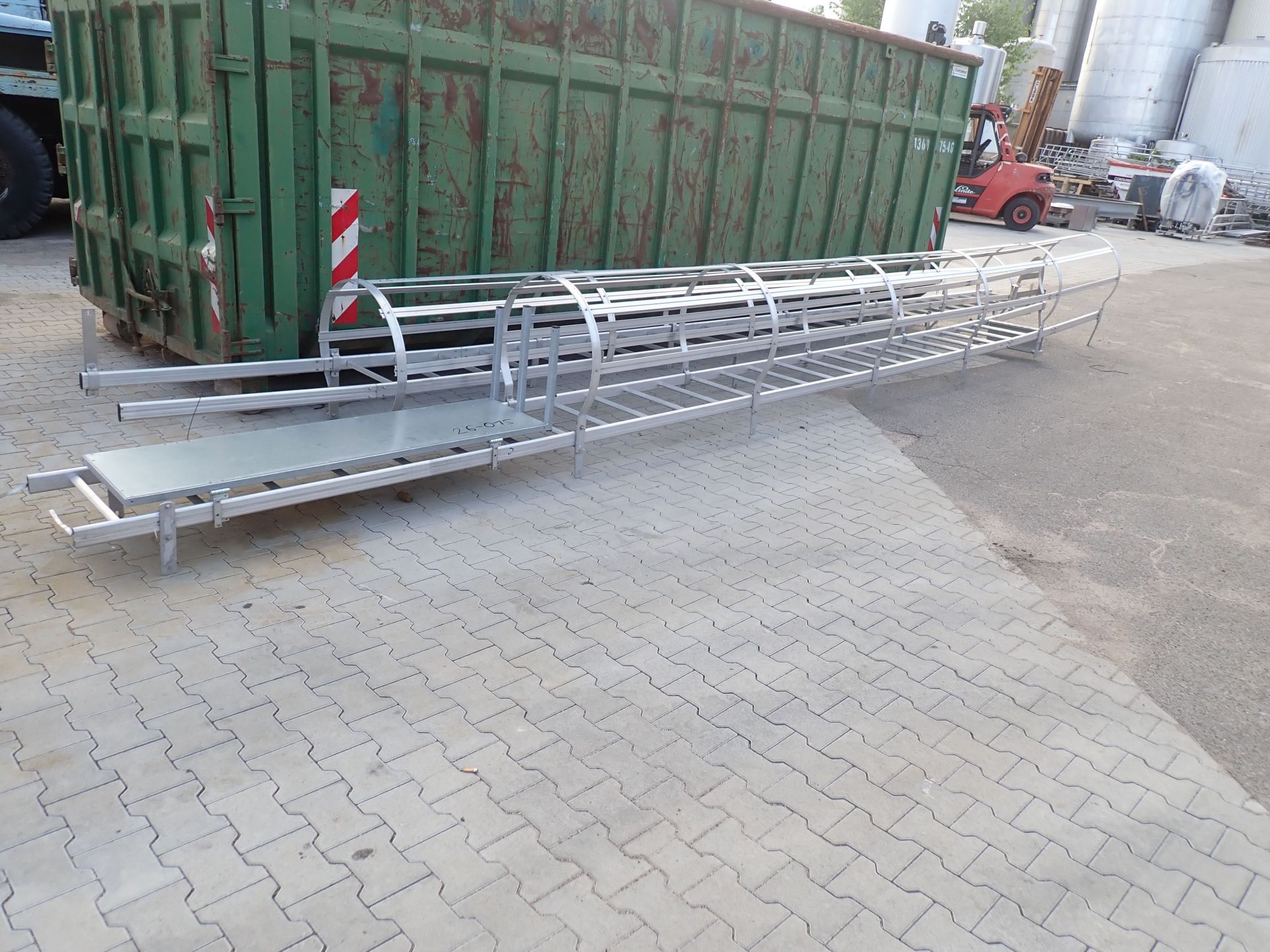 Aluminium-Lagersilo mit langer Standzarge, ø 3.000 (5)