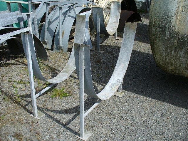 GFK-Tank -gebraucht- auf losen verzinkten Lagersch (2)