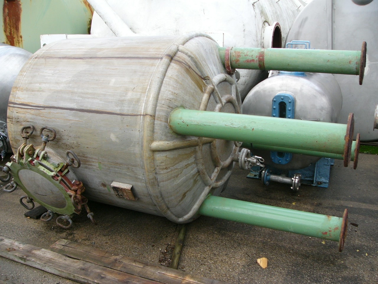  (1)