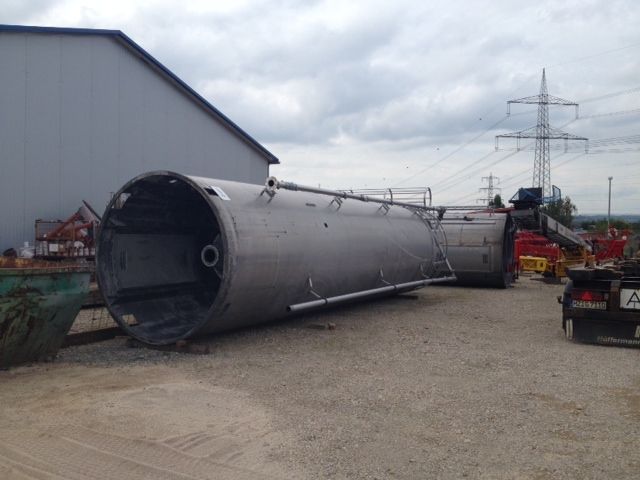 Aluminium silo with long skirt, 30 m³ (2)