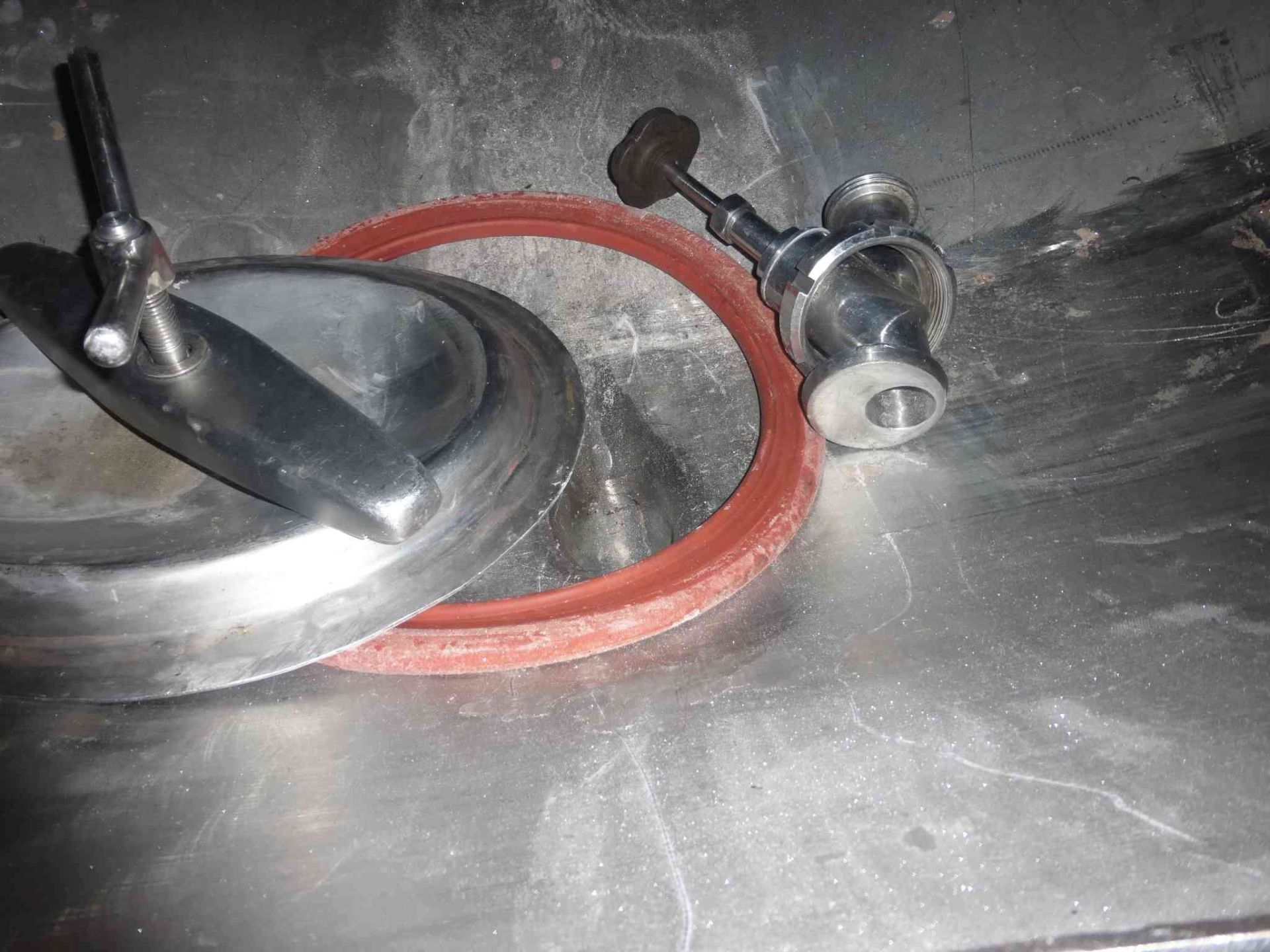 Rührwerksbehälter aus Edelstahl (V2A), liegend (5)