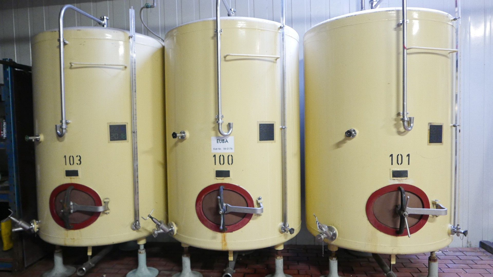 Lagerbehälter aus Stahl, innen beschichtet (2)