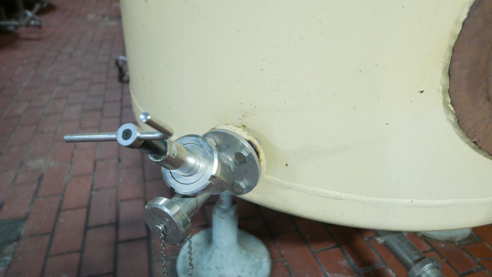 Lagerbehälter aus Stahl, innen beschichtet (5)