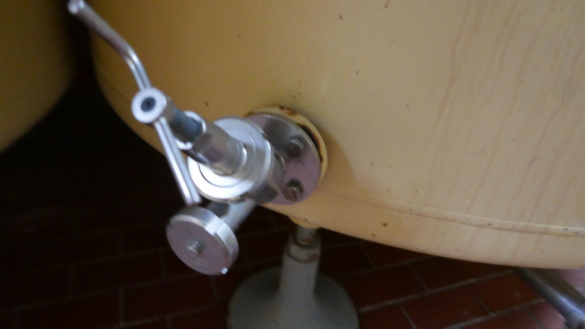 Lagerbehälter aus Stahl, innen beschichtet (4)