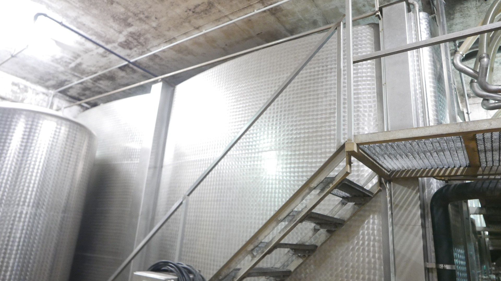 Lagerbehälter aus Edelstahl (V2A), kubisch (2)