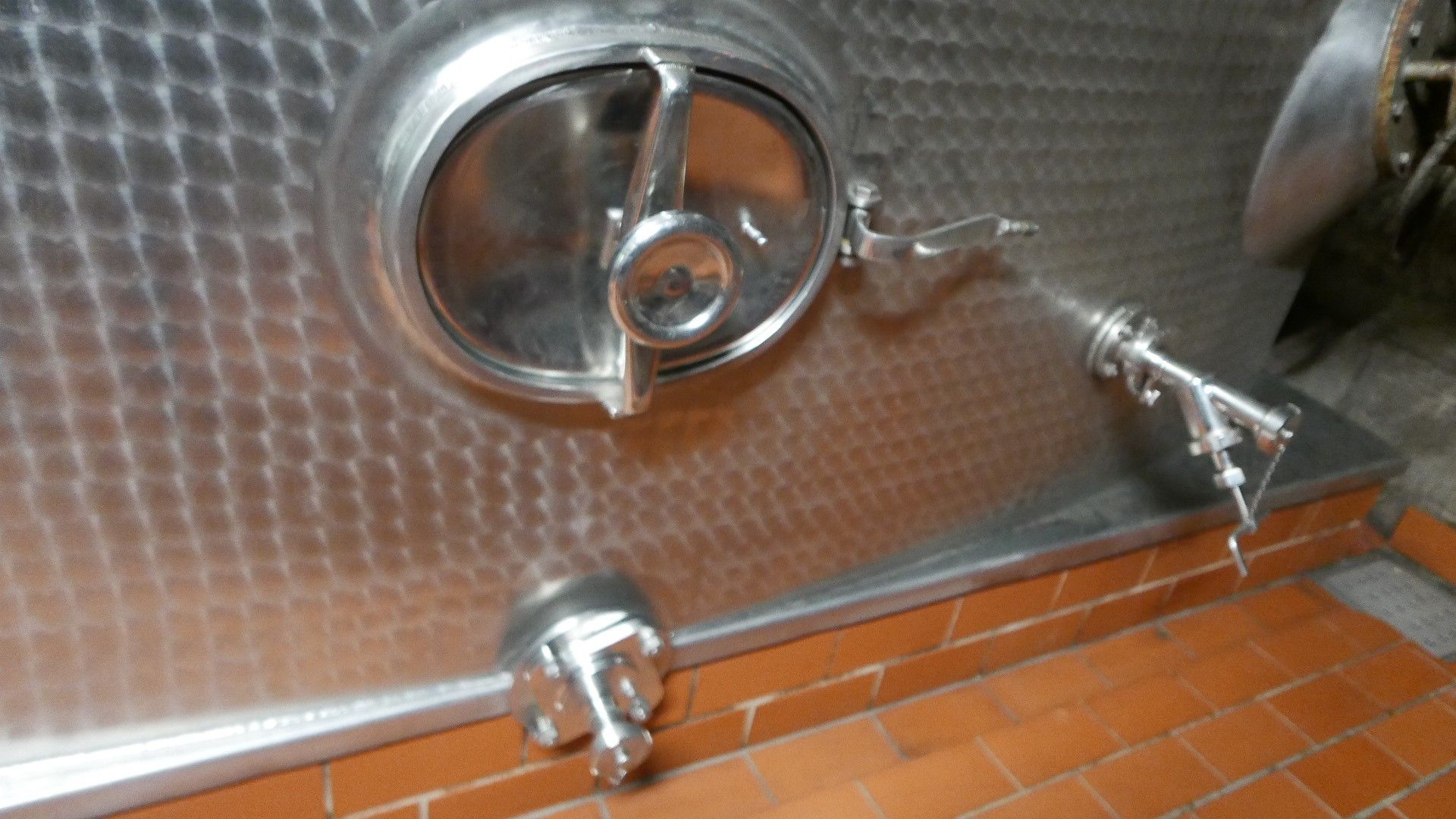 Rührwerksbehälter aus Edelstahl (V2A), Flachboden (2)