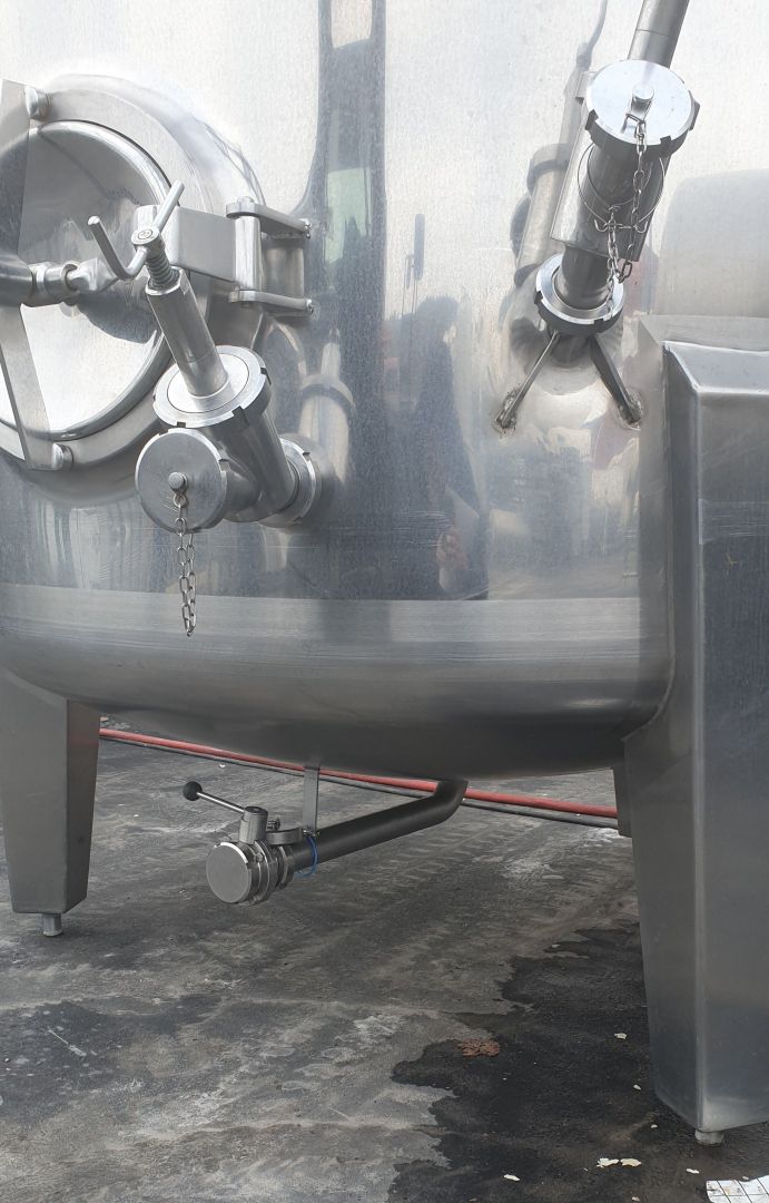 Lagerbehälter aus Edelstahl (V2A), stehend (4)