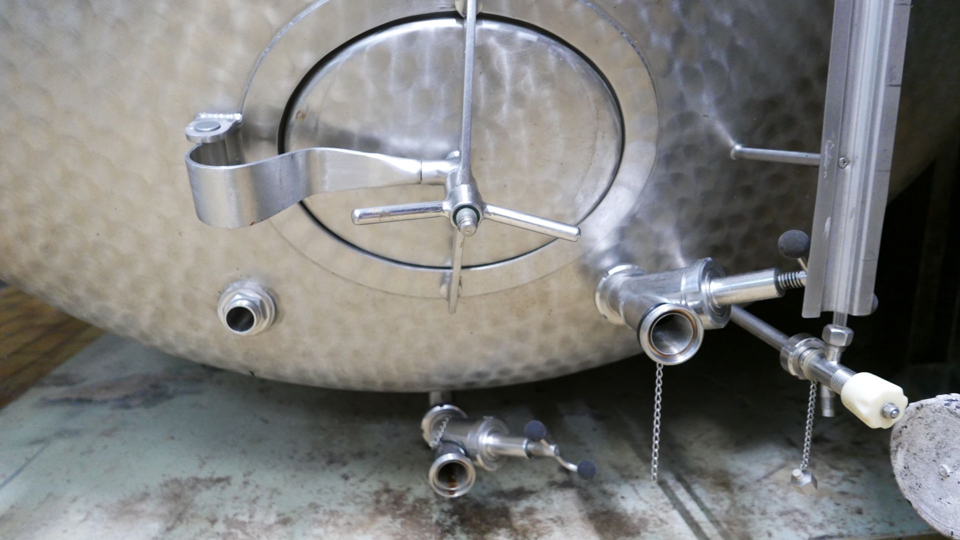 Edelstahlbehälter aus V2A, liegend (2)