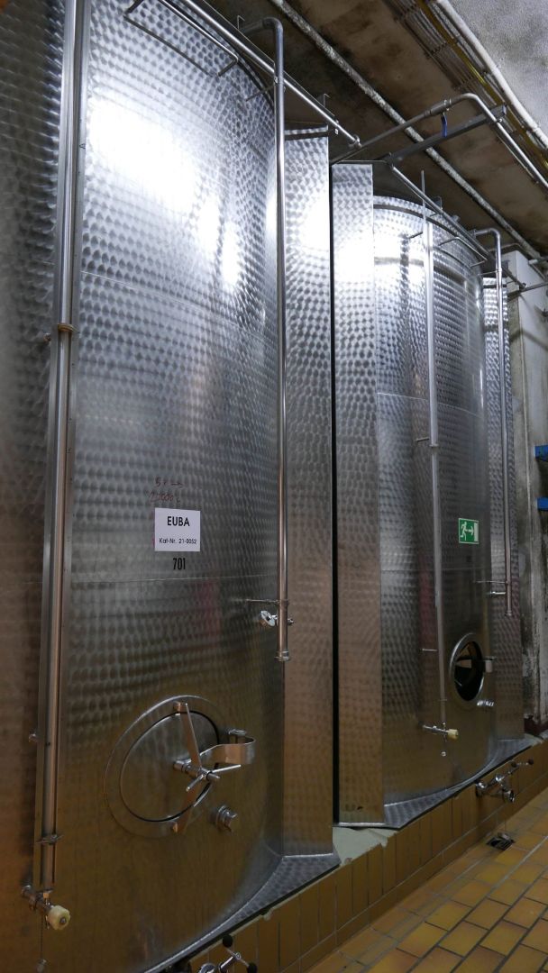 Flachbodenbehälter aus V2A, kubisch, stehend (2)