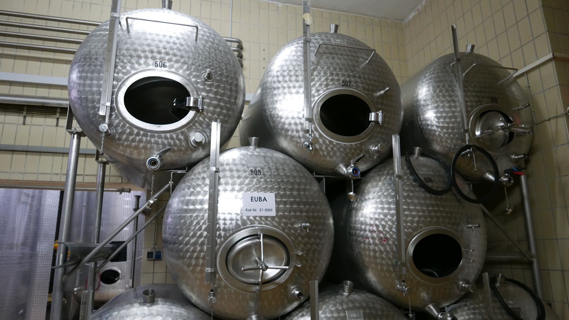 Edelstahlbehälter aus V2A, liegend, stapelbar (2)