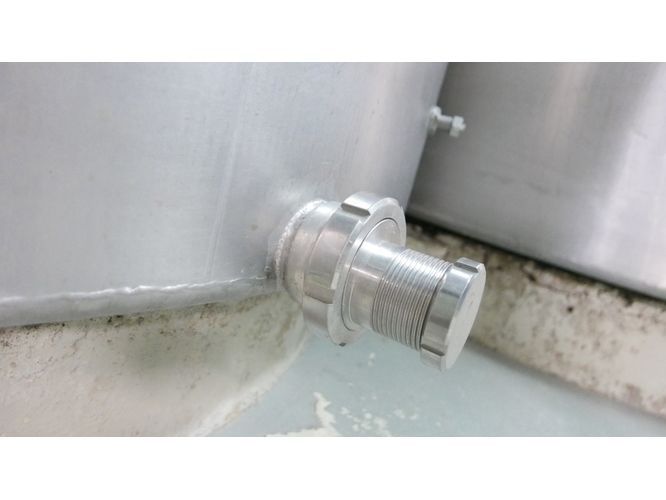 Edelstahl-Flachbodenbehälter aus V2A, stehend (3)
