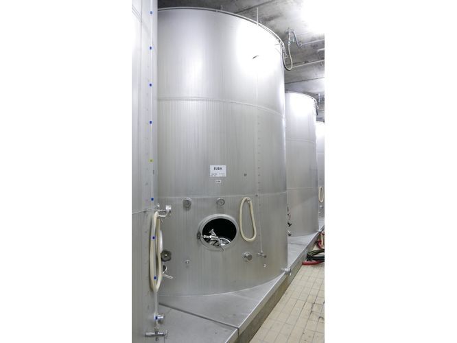 Edelstahl-Flachbodenbehälter aus V2A, stehend (4)