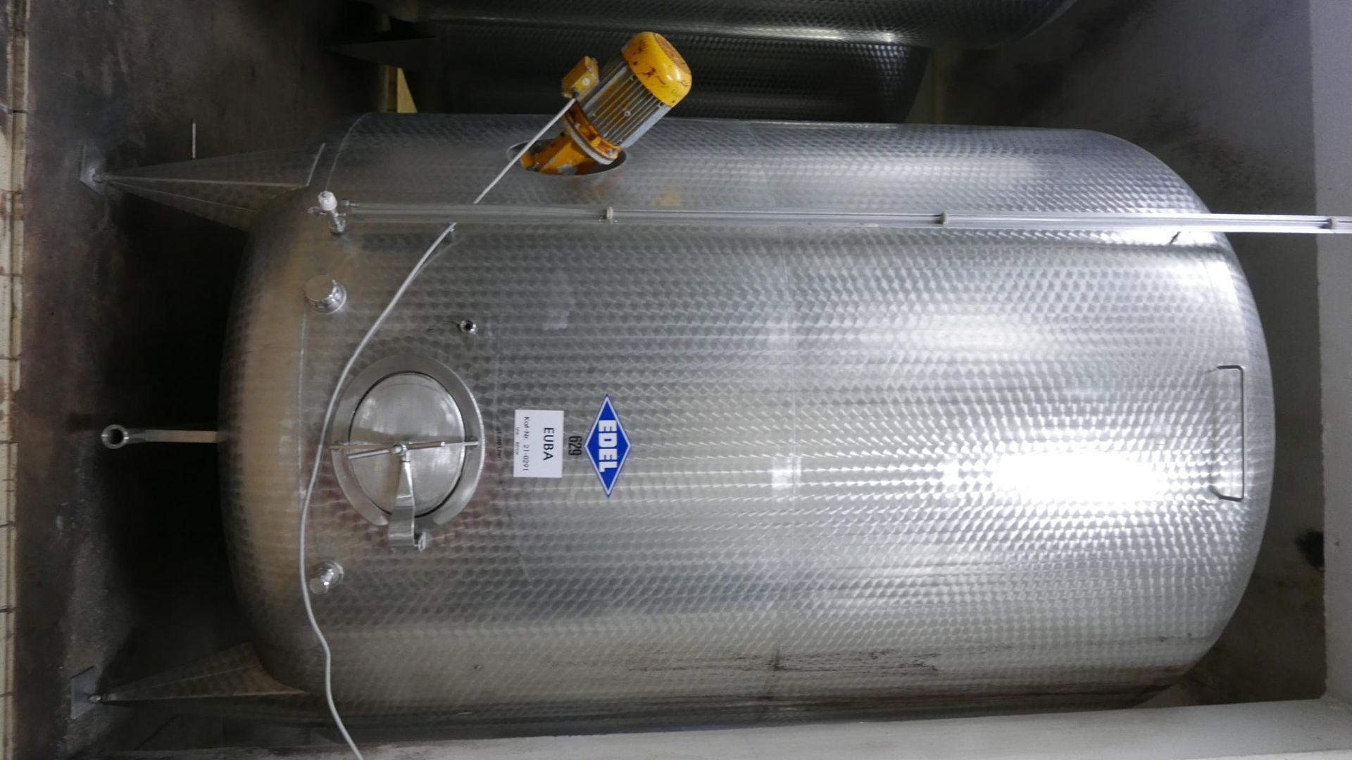 Edelstahlbeh&auml;lter aus V2A, stehend, mit RW-Mixer (1)