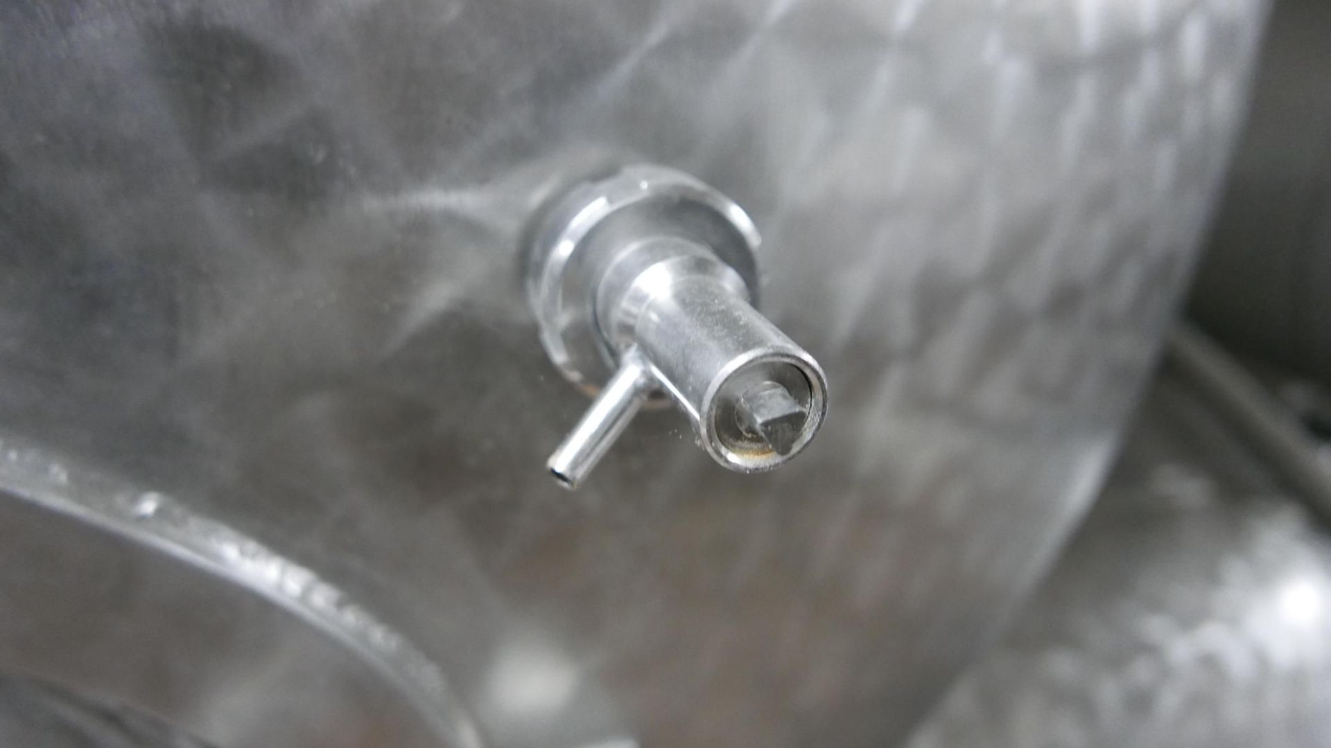 Edelstahlbehälter aus V2A, liegend (4)
