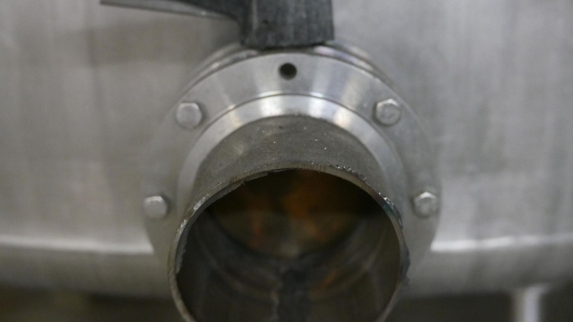 Edelstahlbehälter aus V2A, stehend, mit Isolierung (5)