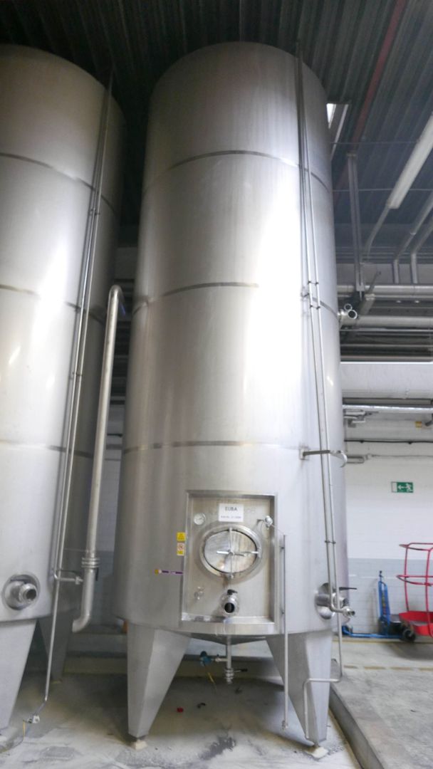 Edelstahlbeh&auml;lter aus V2A, stehend, mit Isolierung (1)