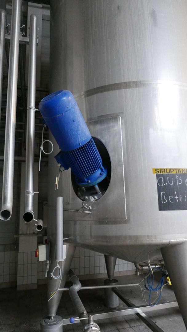 Edelstahl-Rührwerkbehälter aus V2A, stehend (4)