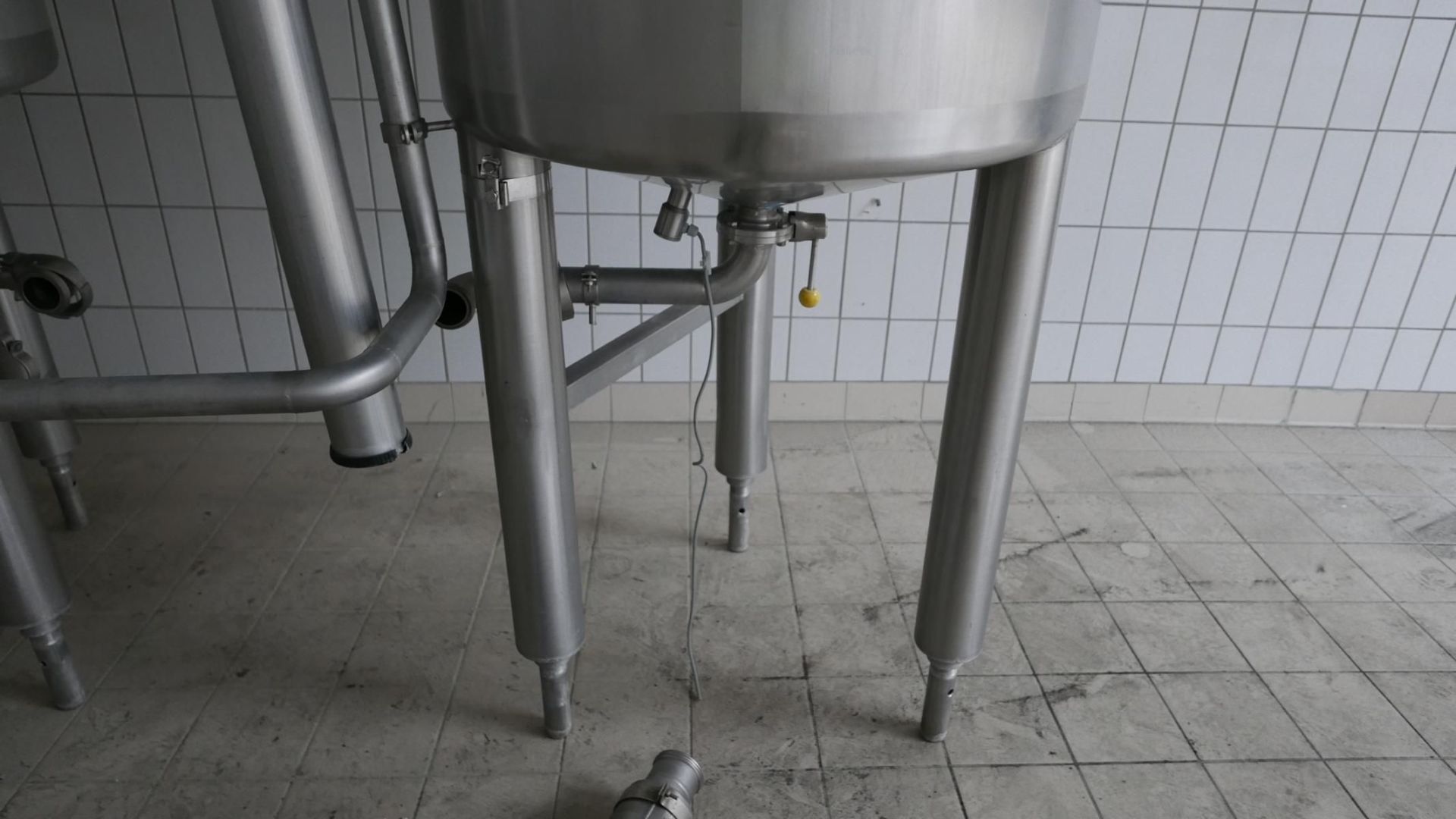 Edelstahl-Rührwerkbehälter aus V2A, stehend (3)