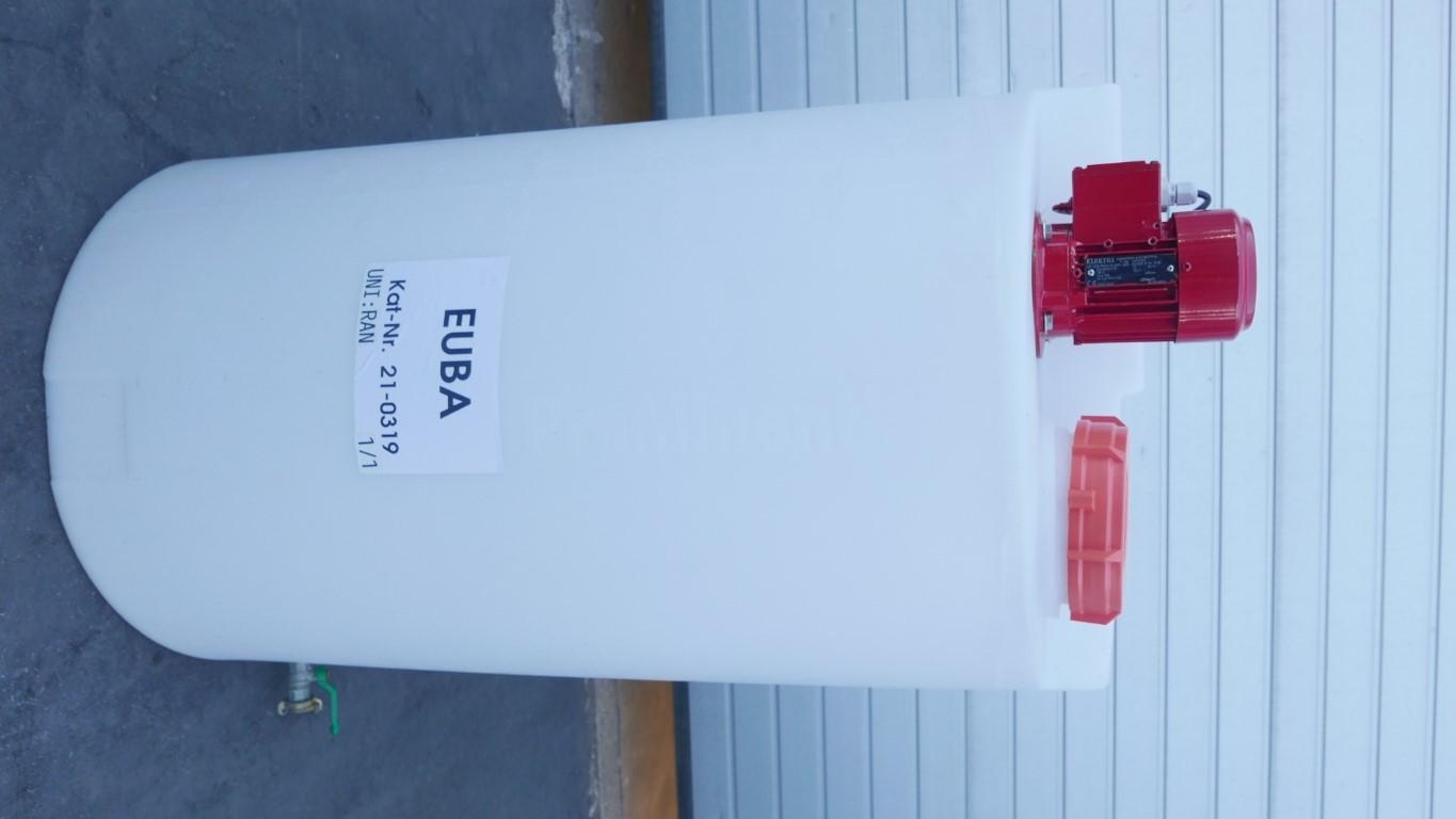 Mischtank aus GFK, stehend (1)