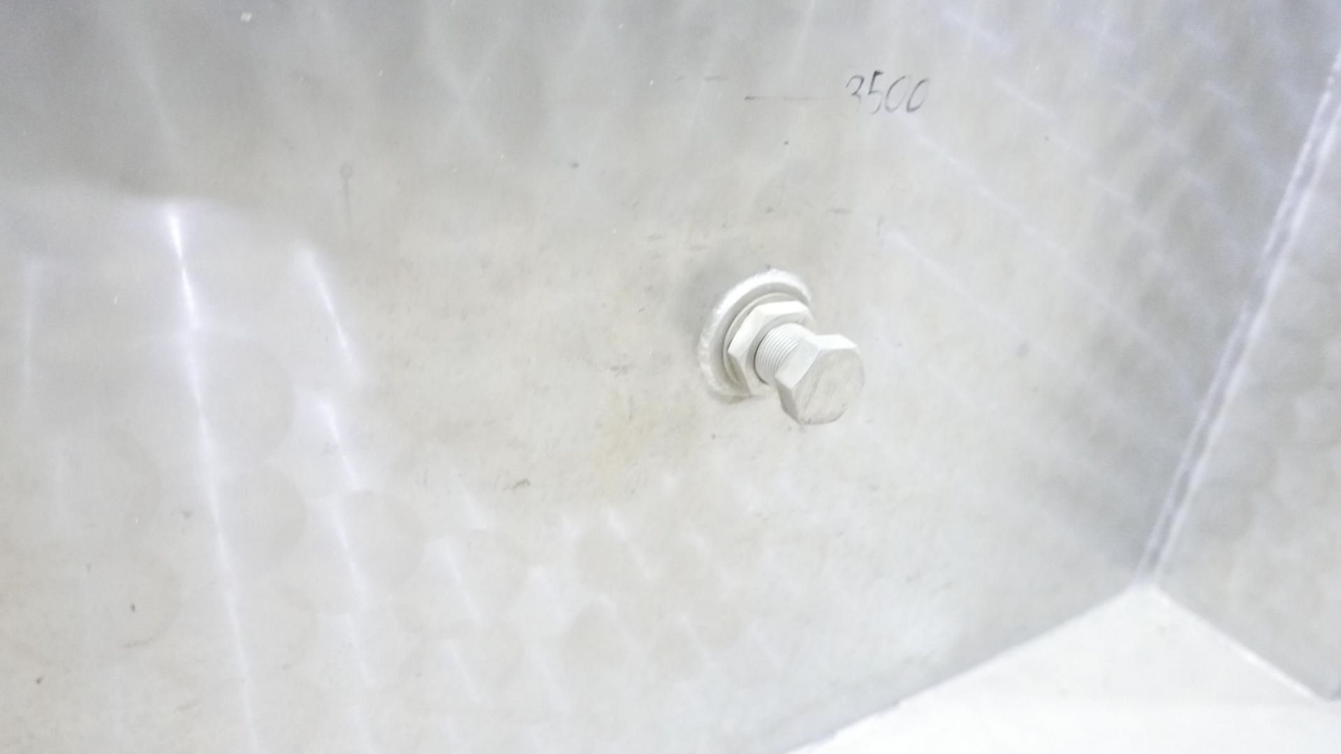 Edelstahl-Flachbodenbehälter aus V2A (5)