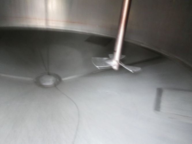 Edelstahl-Rührwerktank aus V2A, stehend (3)