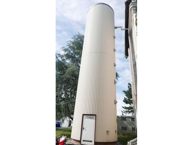 Hei&szlig;wassertank/W&auml;rmespeicher aus V4A, stehend (1)