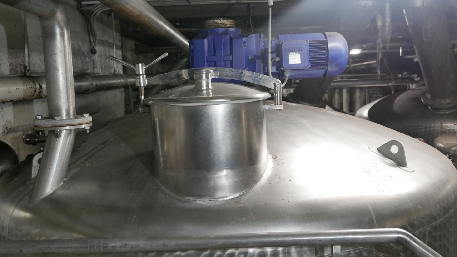 Edelstahl-Rührwerkbehälter aus V2A, stehend (2)