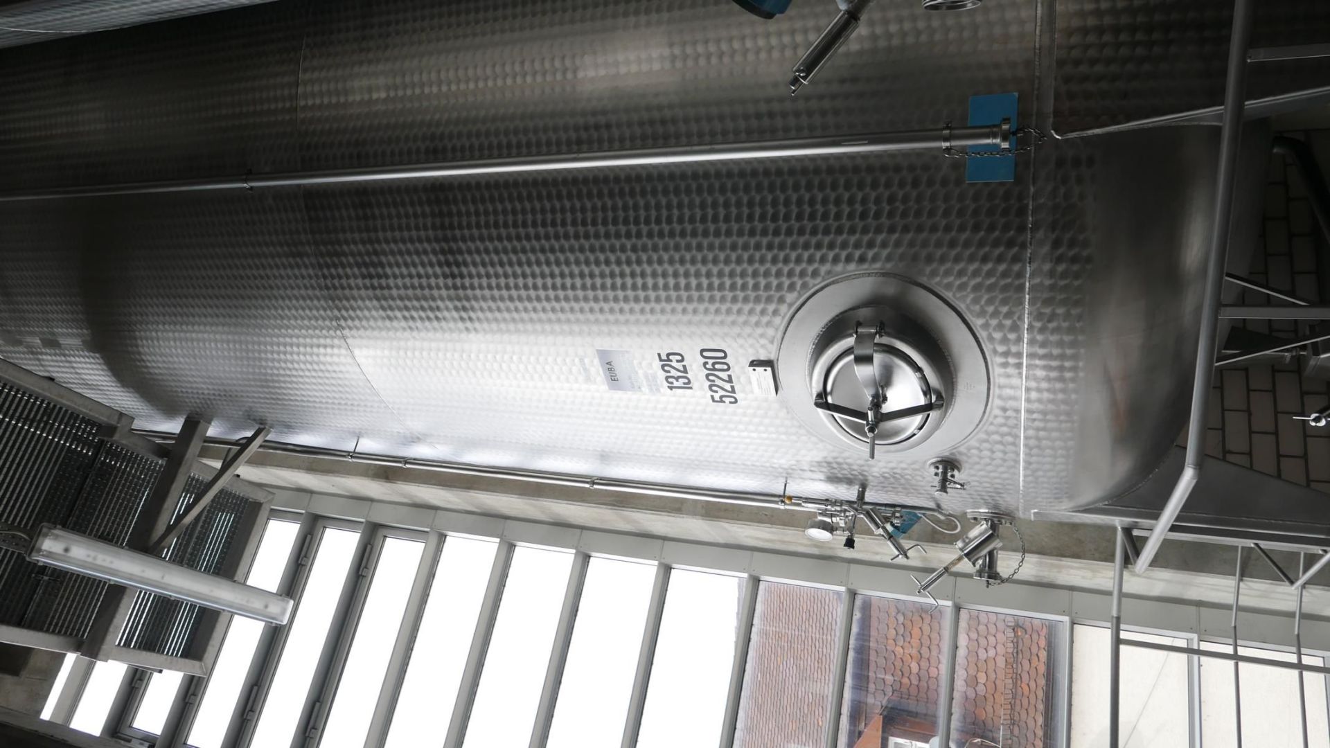 Edelstahl-Druck-/Rührwerkbehälter aus V2A, stehend (2)