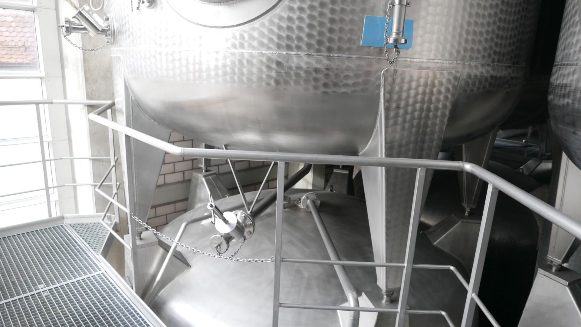 Edelstahl-Druck-/Rührwerkbehälter aus V2A, stehend (3)