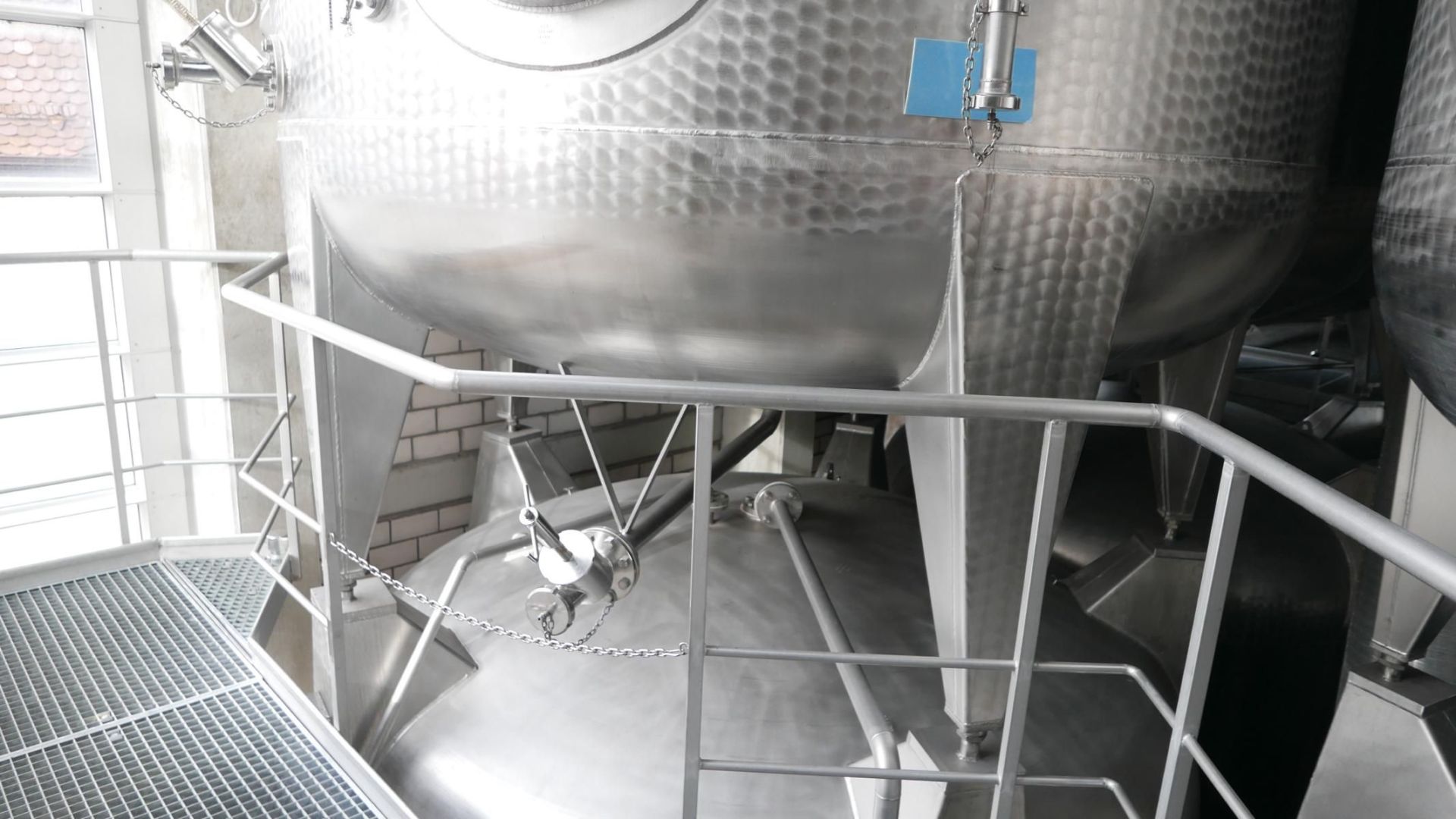 Edelstahl-Druck-/Rührwerkbehälter aus V2A, stehend (3)