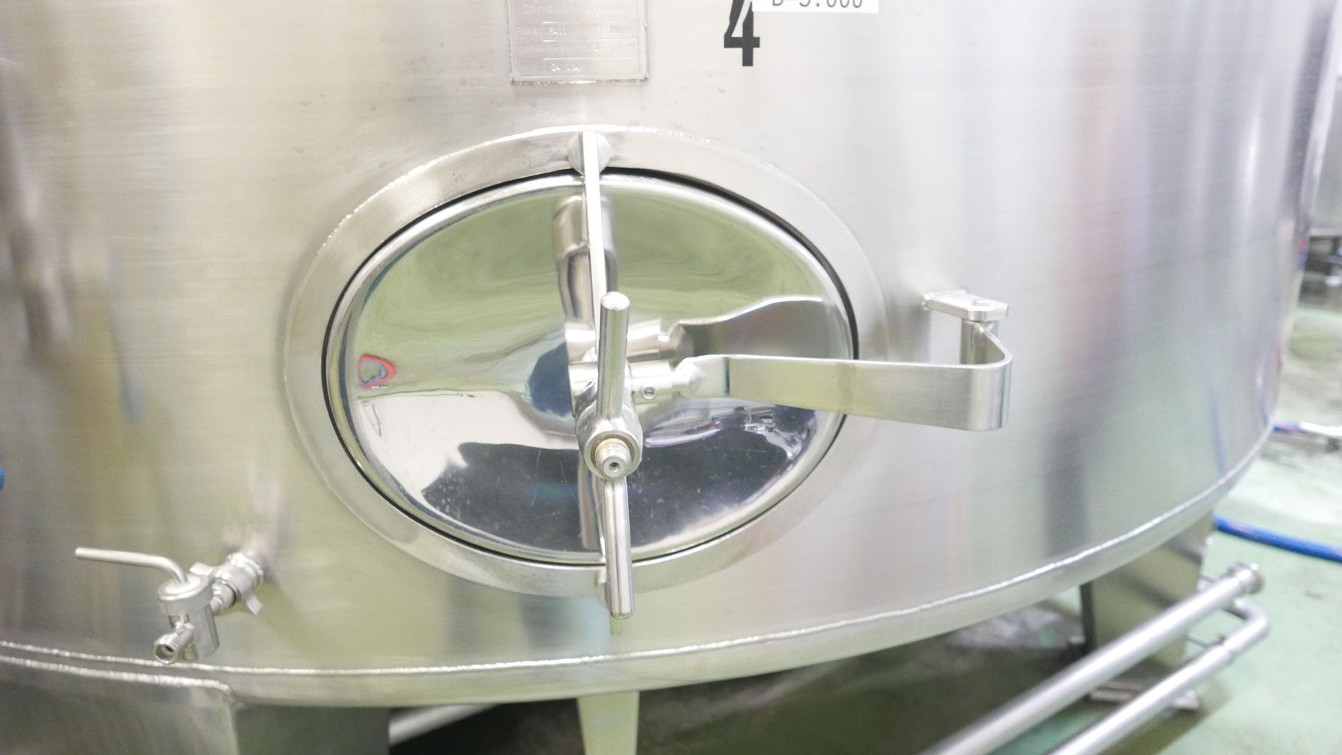 Edelstahl-Druckbehälter aus V2A, stehend (2)