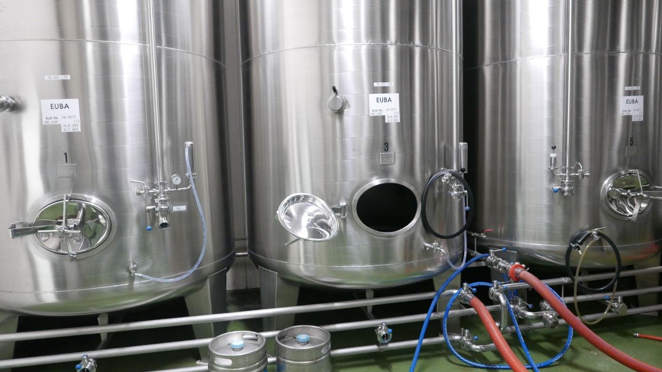 Edelstahl-Druckbehälter aus V2A, stehend (2)
