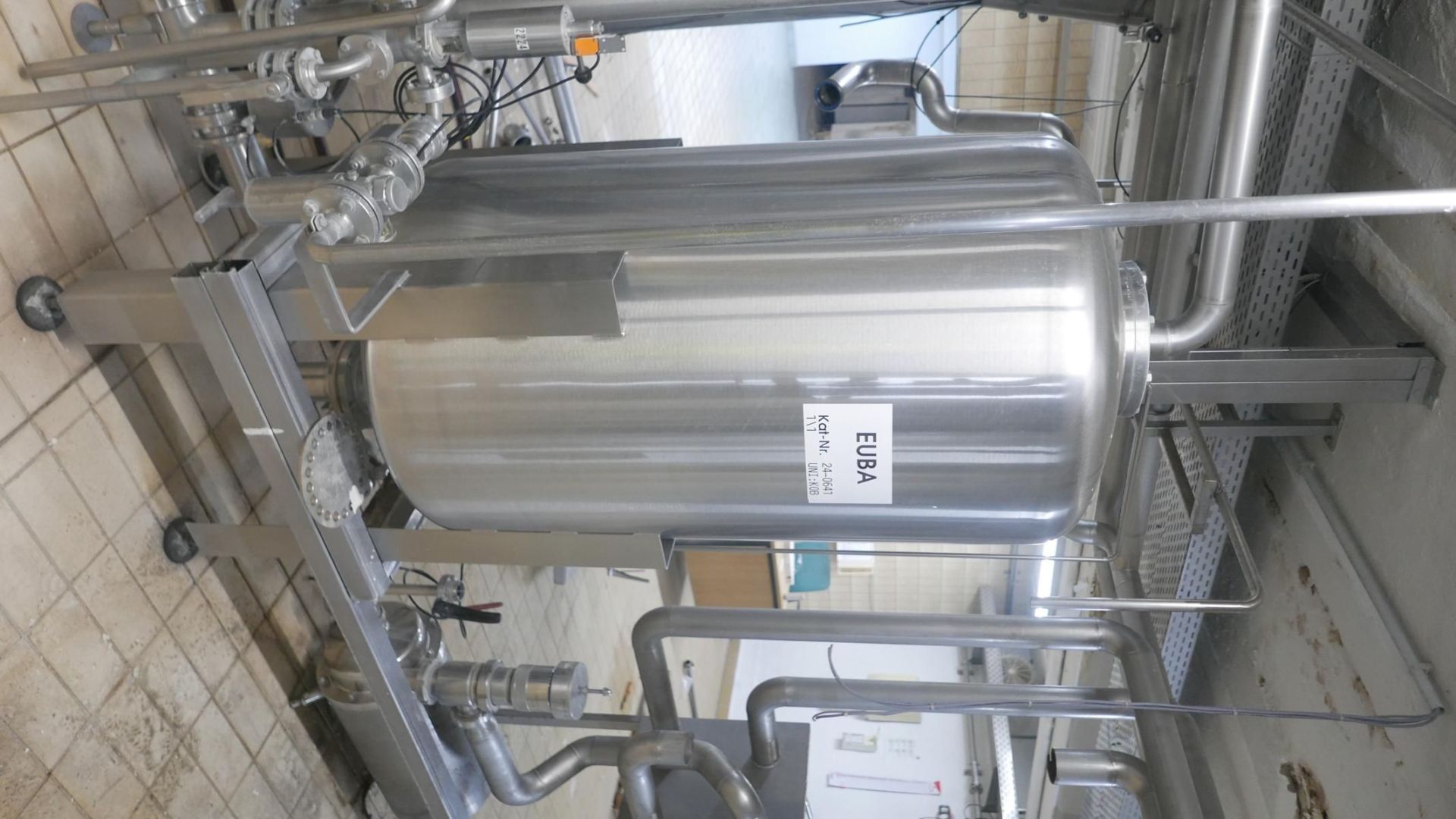 Edelstahl-Druckbehälter aus V2A, stehend (2)